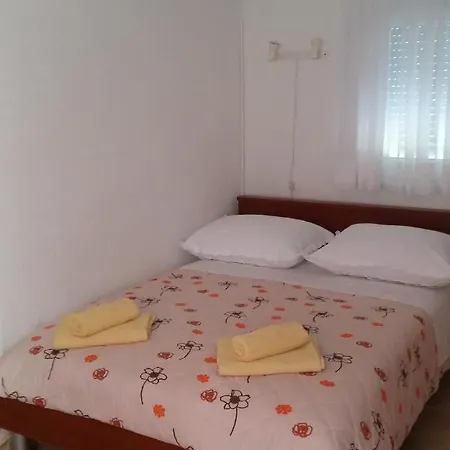 By The Sea - 13918 Τρογκίρ